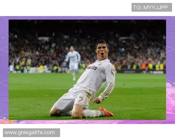 足球明星专属装备图片欣赏带你领略球场风采与时尚魅力